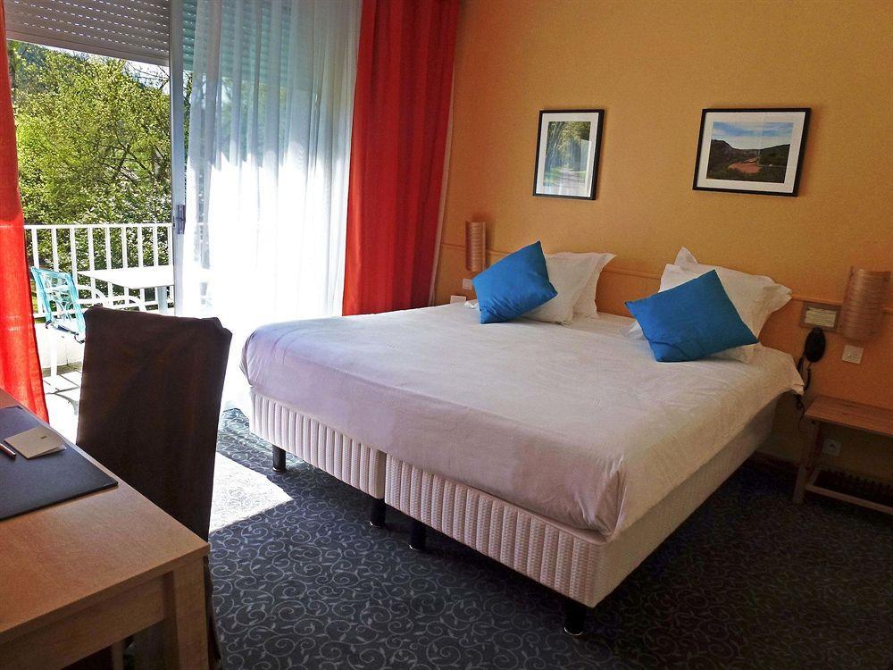 La Segaliere Hotel Spa Bar Cajarc Buitenkant foto