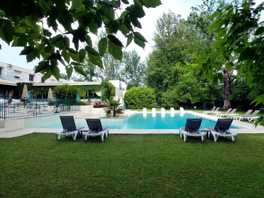 La Segaliere Hotel Spa Bar Cajarc Buitenkant foto