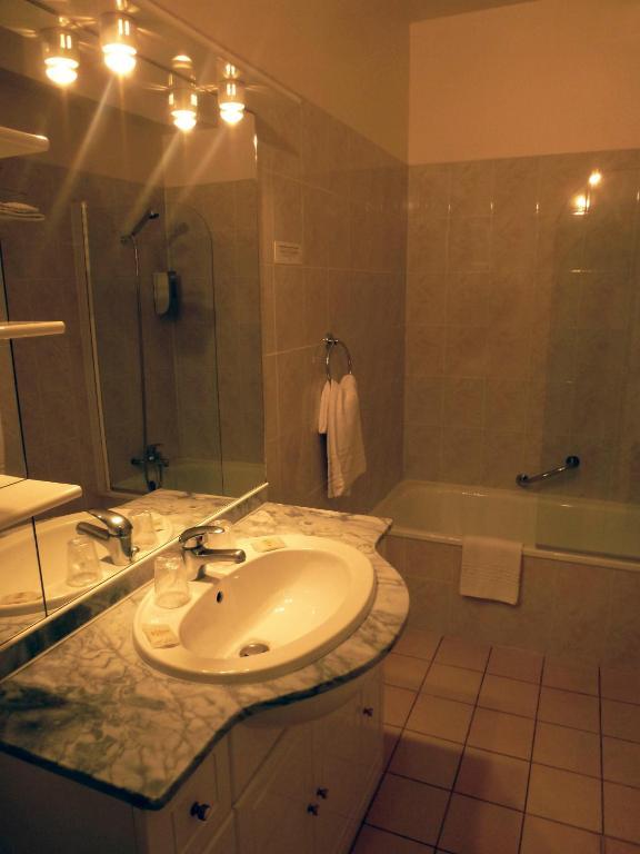 La Segaliere Hotel Spa Bar Cajarc Kamer foto