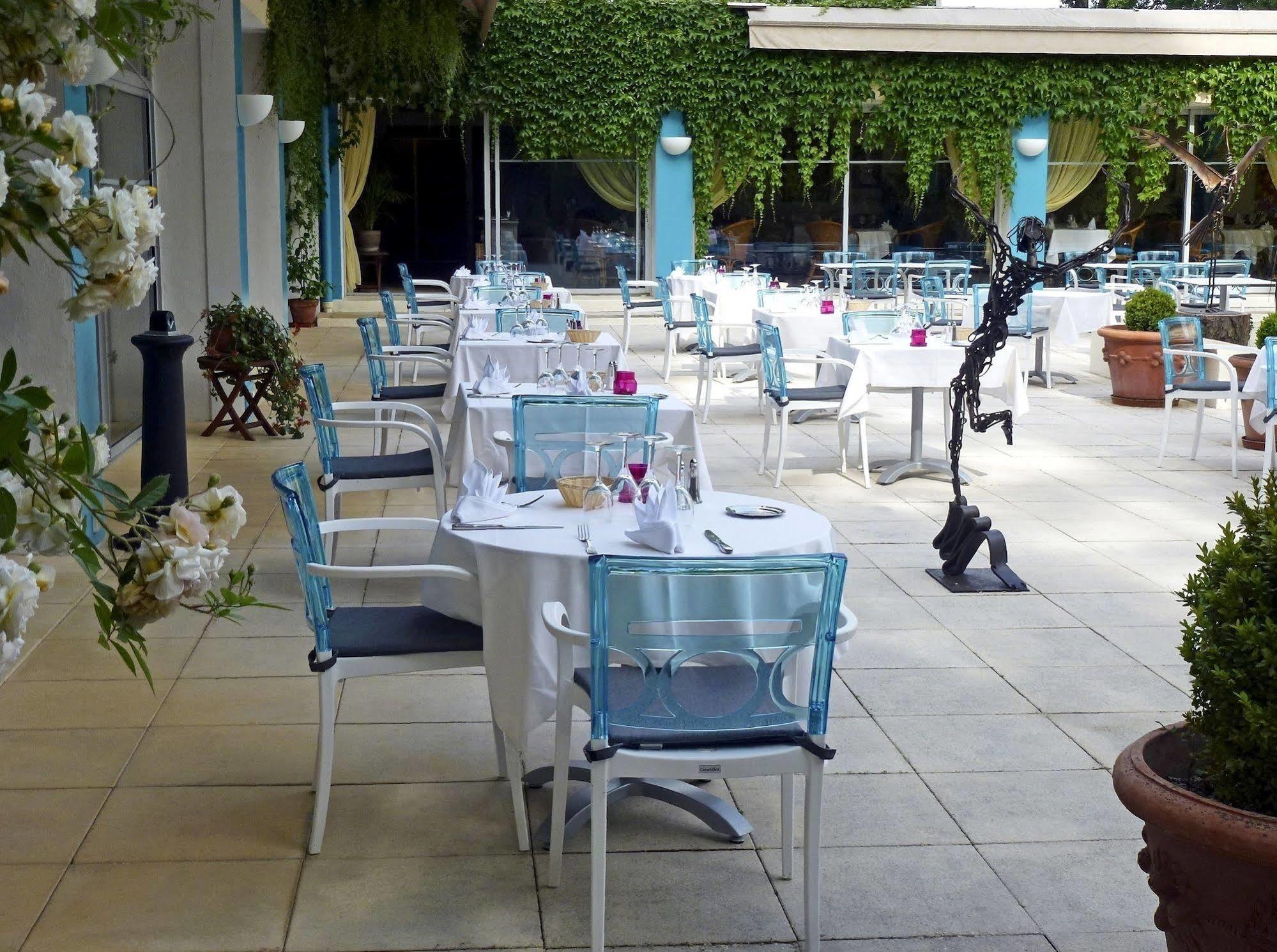 La Segaliere Hotel Spa Bar Cajarc Buitenkant foto
