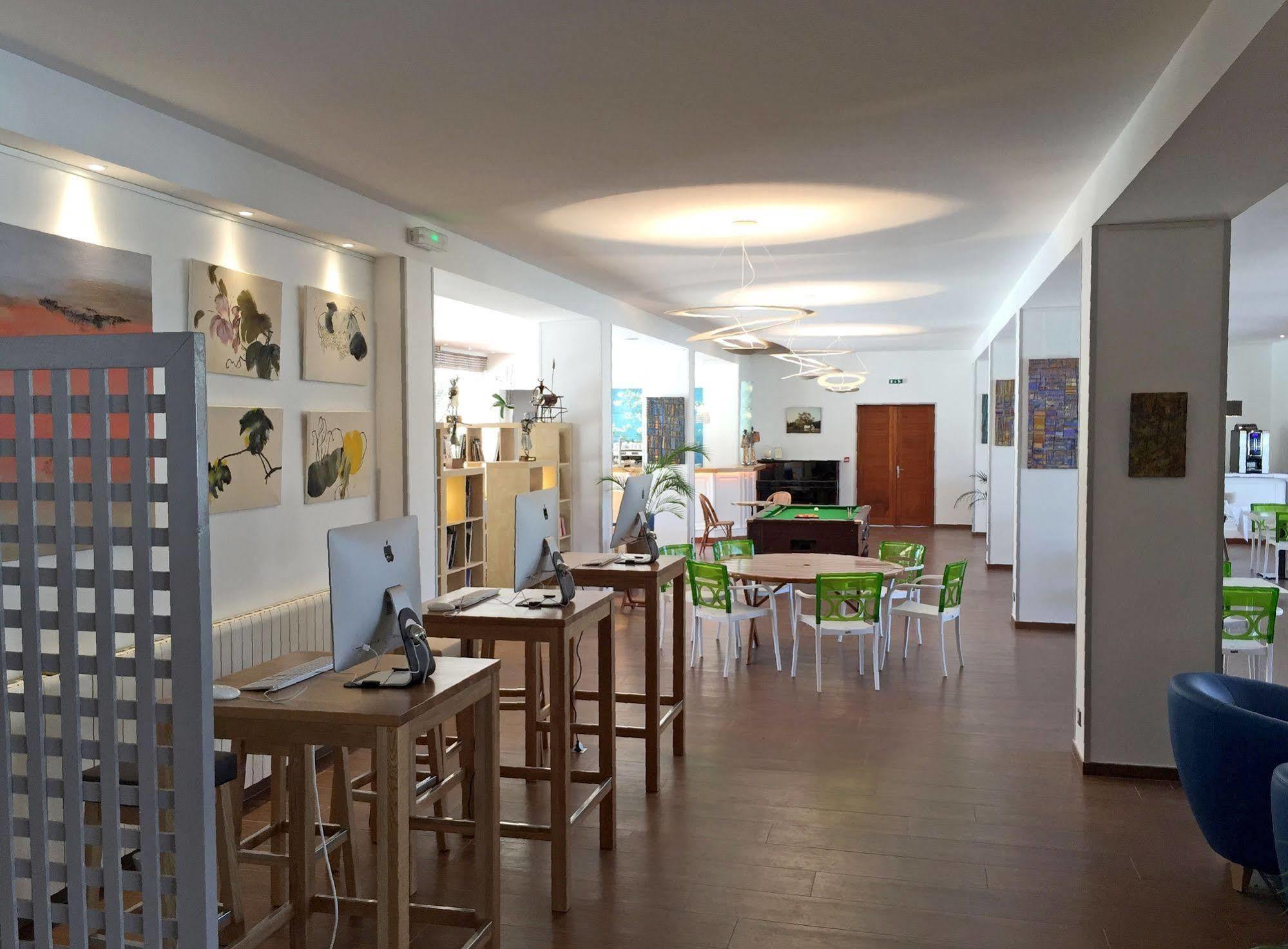 La Segaliere Hotel Spa Bar Cajarc Buitenkant foto